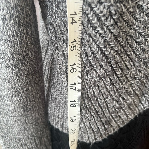 Dynamite Shawl Open Collar Cropped Cardigan Brand New! - Picture 9 of 14